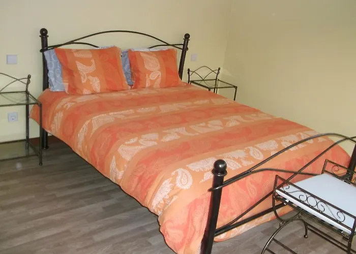 別荘 Casa Da Mineira T2 *