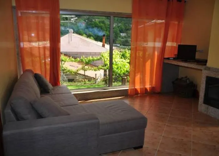 Casa Da Mineira T2 *